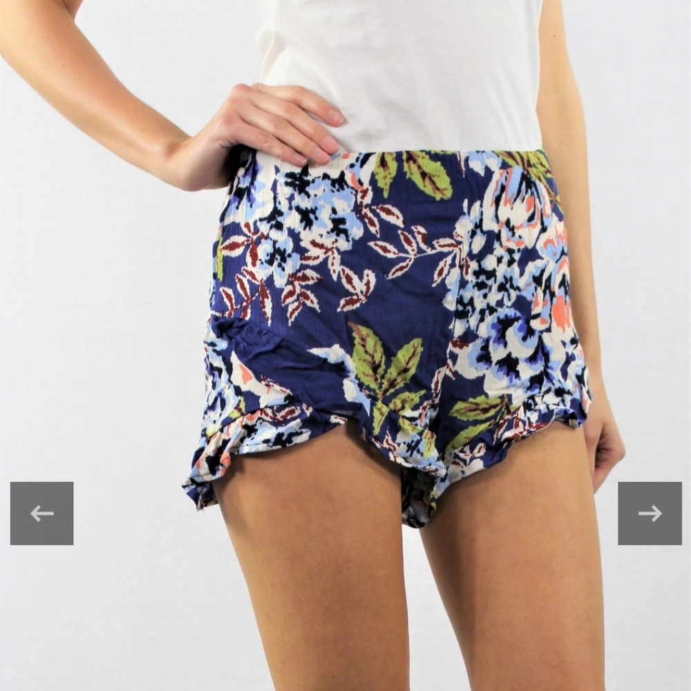 women's floral print shorts with ruffle hem